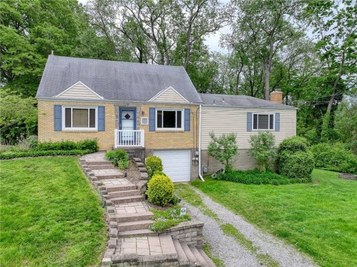 140 8th Ave, Pittsburgh, PA 15229, 3 Bedrooms Bedrooms, 7 Rooms Rooms,1.1 BathroomsBathrooms,Residential,For Sale,8th Ave,1701367