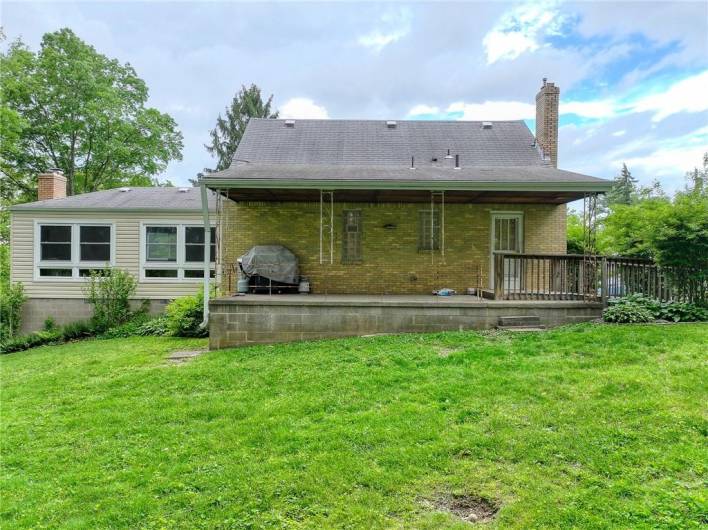140 8th Ave, Pittsburgh, PA 15229, 3 Bedrooms Bedrooms, 7 Rooms Rooms,1.1 BathroomsBathrooms,Residential,For Sale,8th Ave,1701367