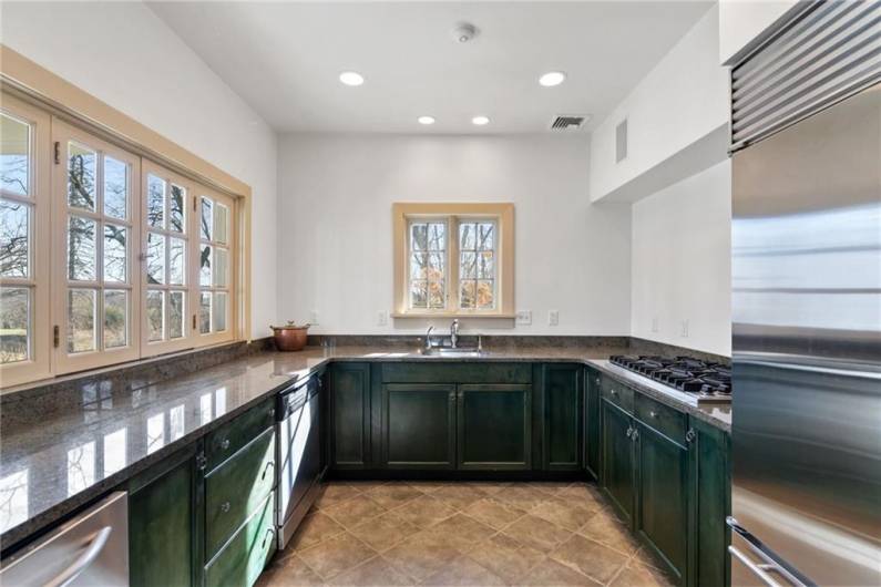 265 Scaife Rd, Sewickley, PA 15143, 8 Bedrooms Bedrooms, 13 Rooms Rooms,8.2 BathroomsBathrooms,Residential,For Sale,Scaife Rd,1701471