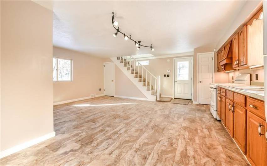 Open and bright kitchen