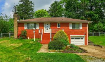 306 Pinevue Dr, Monroeville, PA 15146, 3 Bedrooms Bedrooms, ,2 BathroomsBathrooms,Residential,For Sale,Pinevue Dr,1701731