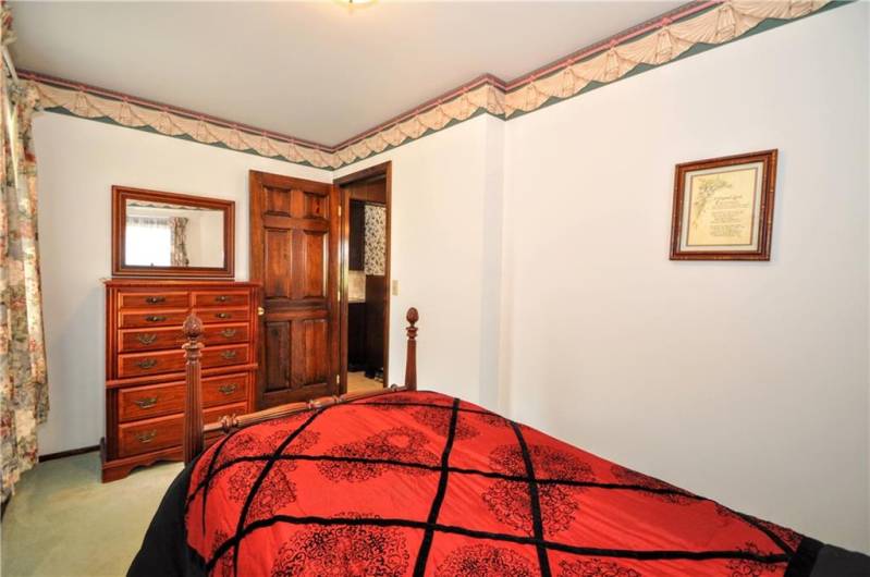 2nd Bedroom