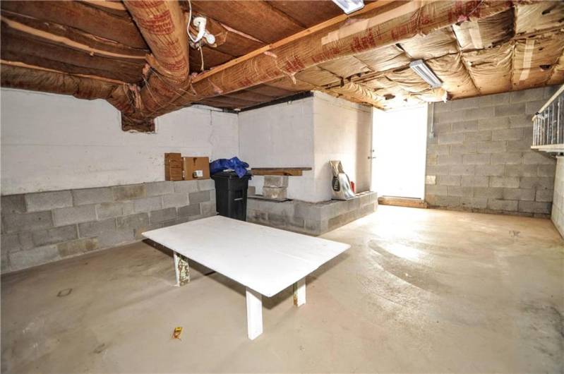 Large Storage Room Under Master