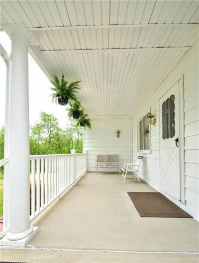 Covered Side Porch