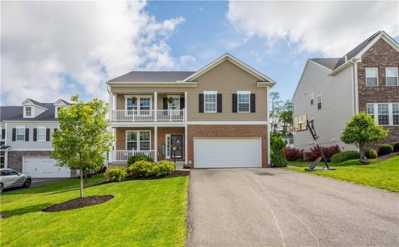 1641 Holly Hill Drive, Bethel Park, PA 15102, 4 Bedrooms Bedrooms, 11 Rooms Rooms,2.1 BathroomsBathrooms,Residential,For Sale,Holly Hill Drive,1702394