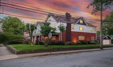 Corner lot in Regent Square!