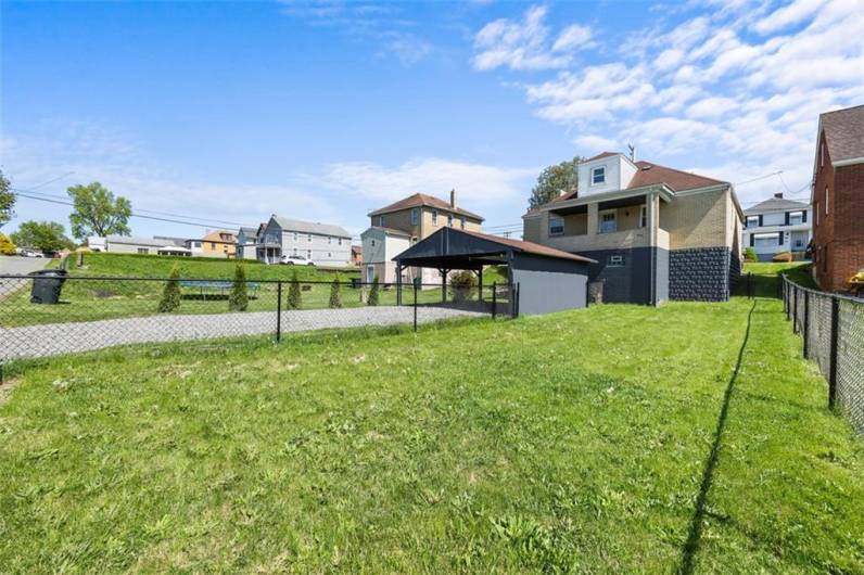 Fenced in yard!
