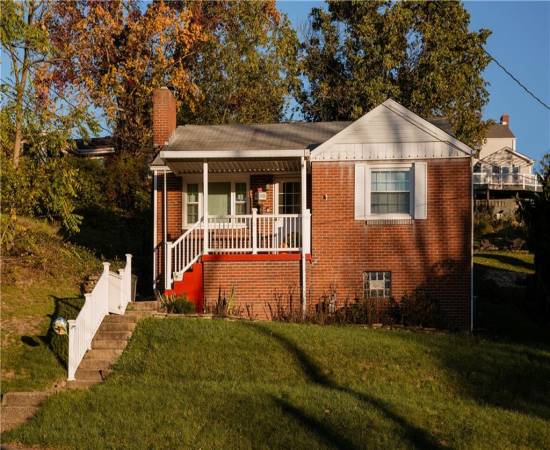 ContingentResidential 434 Bluff St, Canonsburg, PA 15317, 2 Bedrooms Bedrooms, 6 Rooms Rooms,1 BathroomBathrooms,Residential,For Sale,Bluff St,1682965