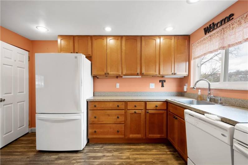 Lots of countertop workspace and notice the wide drawers for easy access to your cookware.