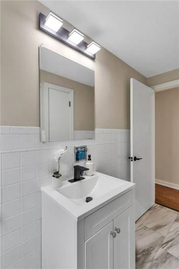 Full Bathroom
