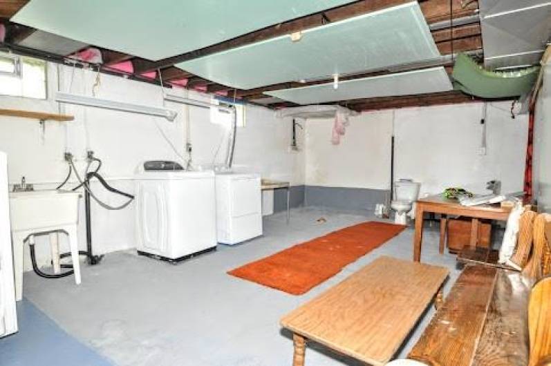 Here is the laundry room.  The washer & dryer stay.  Pittsburgh potty, too.