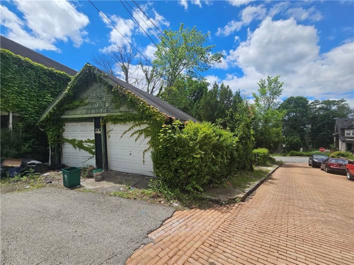 2 car detached garage