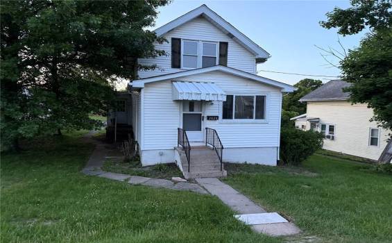 2828 Oak St, Bethel Park, PA 15102, 2 Bedrooms Bedrooms, 8 Rooms Rooms,1.1 BathroomsBathrooms,Residential,For Sale,Oak St,1703137