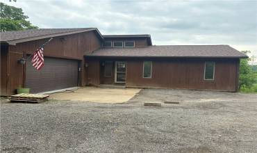 179 Ginger Hill Rd, Finleyville, PA 15332, 3 Bedrooms Bedrooms, ,2.1 BathroomsBathrooms,Lease,For Sale,Ginger Hill Rd,1703794