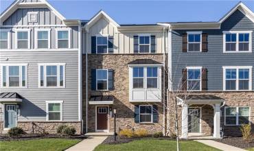 9002 Hickory Road, Gibsonia, PA 15044, 3 Bedrooms Bedrooms, 8 Rooms Rooms,2.1 BathroomsBathrooms,Residential,For Sale,Hickory Road,1703891