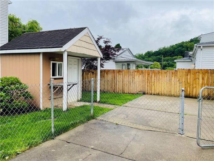 192 Lincoln Street, Waynesburg, PA 15370, 3 Bedrooms Bedrooms, 9 Rooms Rooms,2 BathroomsBathrooms,Residential,For Sale,Lincoln Street,1703661