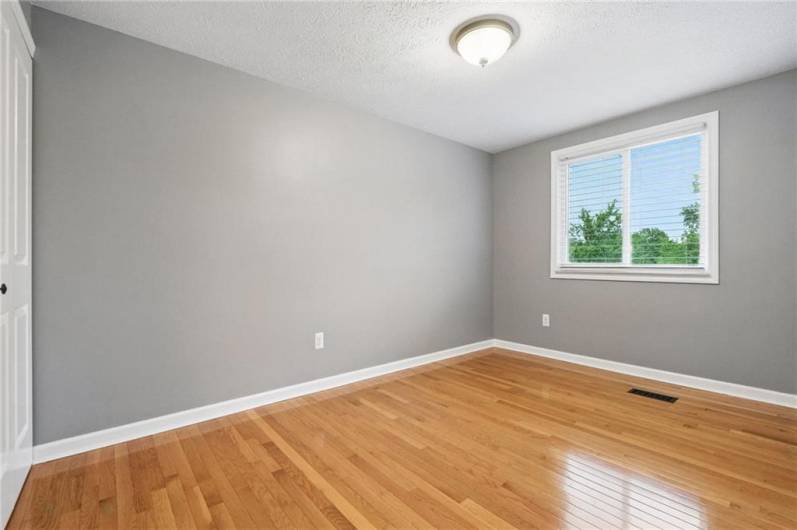 2nd bedroom