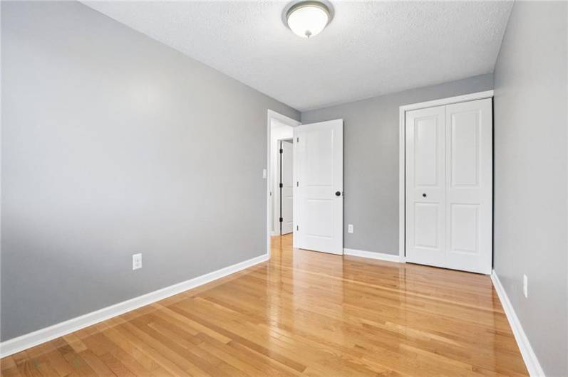 2nd bedroom
