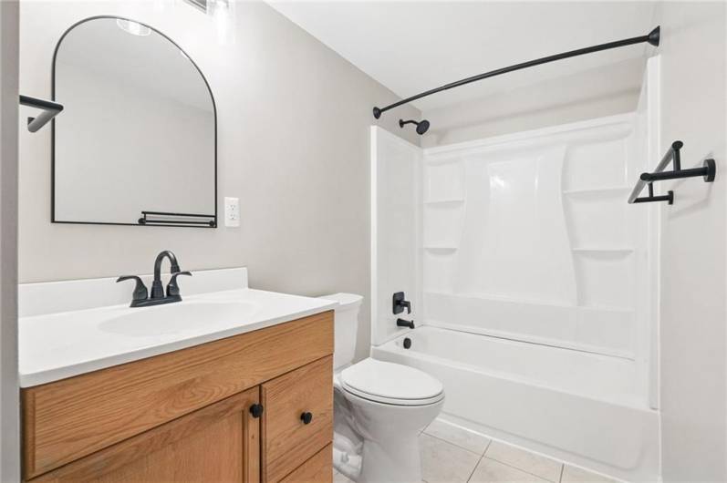 Main level bath