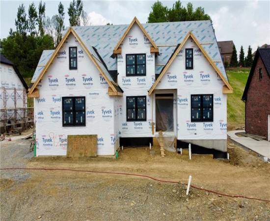 ActiveResidential 1033 Skyline Dr, Canonsburg, PA 15317, 4 Bedrooms Bedrooms, 12 Rooms Rooms,3.1 BathroomsBathrooms,Residential,For Sale,Skyline Dr,1705104