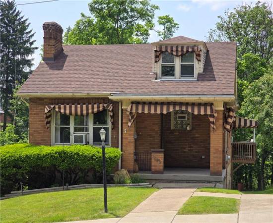 ActiveResidential 229 Bluff St, Canonsburg, PA 15317, 4 Bedrooms Bedrooms, ,1.1 BathroomsBathrooms,Residential,For Sale,Bluff St,1705362