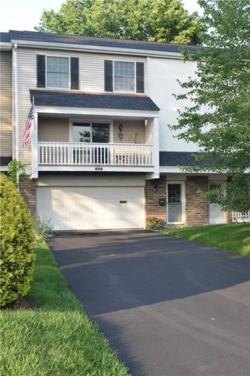 Welcome home to low maintenance living!