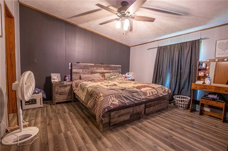410 Davistown Rd, Mount Morris, PA 15349, 3 Bedrooms Bedrooms, 5 Rooms Rooms,2 BathroomsBathrooms,Residential,For Sale,Davistown Rd,1705814