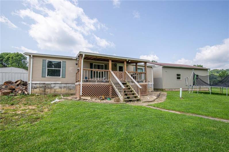 410 Davistown Rd, Mount Morris, PA 15349, 3 Bedrooms Bedrooms, 5 Rooms Rooms,2 BathroomsBathrooms,Residential,For Sale,Davistown Rd,1705814