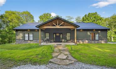 521 Creek Rd, Bulger, PA 15019, 3 Bedrooms Bedrooms, 7 Rooms Rooms,2 BathroomsBathrooms,Residential,For Sale,Creek Rd,1705247
