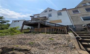 709 Fruit Way, McKees Rocks, PA 15136, ,Multi-unit,For Sale,Fruit Way,1706007