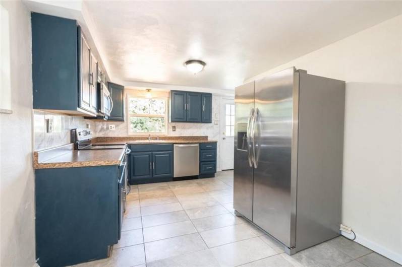 415 Broughton Rd, Bethel Park, PA 15102, 4 Bedrooms Bedrooms, 8 Rooms Rooms,2.1 BathroomsBathrooms,Residential,For Sale,Broughton Rd,1705966