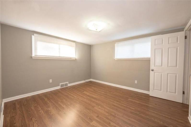 415 Broughton Rd, Bethel Park, PA 15102, 4 Bedrooms Bedrooms, 8 Rooms Rooms,2.1 BathroomsBathrooms,Residential,For Sale,Broughton Rd,1705966