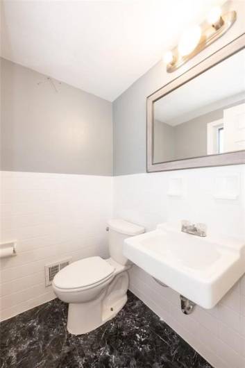 415 Broughton Rd, Bethel Park, PA 15102, 4 Bedrooms Bedrooms, 8 Rooms Rooms,2.1 BathroomsBathrooms,Residential,For Sale,Broughton Rd,1705966