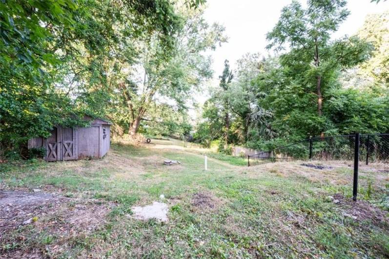 415 Broughton Rd, Bethel Park, PA 15102, 4 Bedrooms Bedrooms, 8 Rooms Rooms,2.1 BathroomsBathrooms,Residential,For Sale,Broughton Rd,1705966