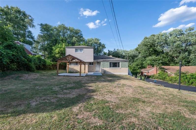 415 Broughton Rd, Bethel Park, PA 15102, 4 Bedrooms Bedrooms, 8 Rooms Rooms,2.1 BathroomsBathrooms,Residential,For Sale,Broughton Rd,1705966