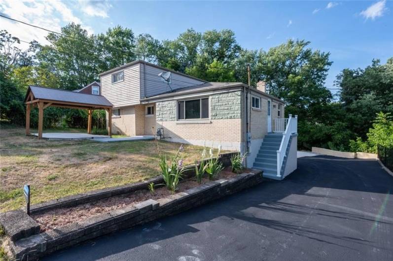 415 Broughton Rd, Bethel Park, PA 15102, 4 Bedrooms Bedrooms, 8 Rooms Rooms,2.1 BathroomsBathrooms,Residential,For Sale,Broughton Rd,1705966