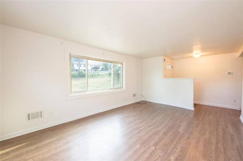 415 Broughton Rd, Bethel Park, PA 15102, 4 Bedrooms Bedrooms, 8 Rooms Rooms,2.1 BathroomsBathrooms,Residential,For Sale,Broughton Rd,1705966