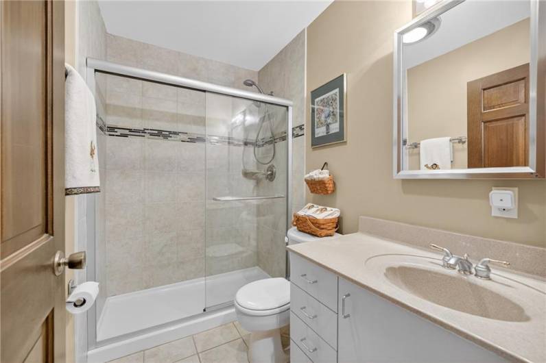 Upper Level Bath