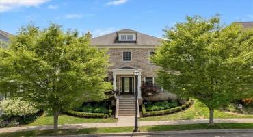 1690 Shelburne Lane, Pittsburgh, PA 15217, 5 Bedrooms Bedrooms, 14 Rooms Rooms,4.1 BathroomsBathrooms,Residential,For Sale,Shelburne Lane,1702352