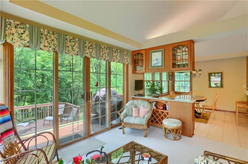 143 Hampshire Drive, Cranberry Township, PA 16066, 3 Bedrooms Bedrooms, 12 Rooms Rooms,3.1 BathroomsBathrooms,Residential,For Sale,Hampshire Drive,0,1706006