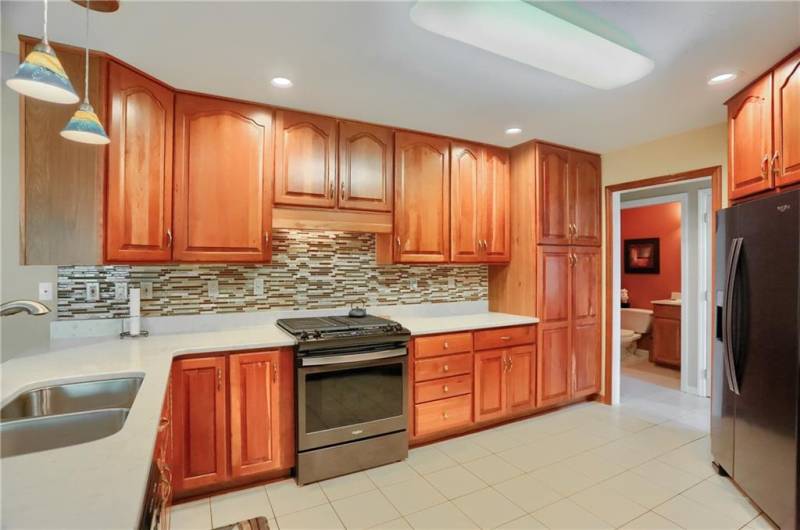 143 Hampshire Drive, Cranberry Township, PA 16066, 3 Bedrooms Bedrooms, 12 Rooms Rooms,3.1 BathroomsBathrooms,Residential,For Sale,Hampshire Drive,0,1706006