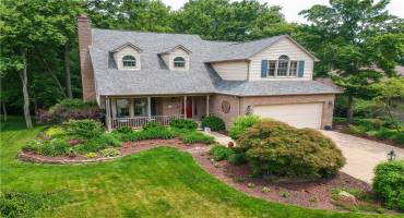 143 Hampshire Drive, Cranberry Township, PA 16066, 3 Bedrooms Bedrooms, 12 Rooms Rooms,3.1 BathroomsBathrooms,Residential,For Sale,Hampshire Drive,0,1706006
