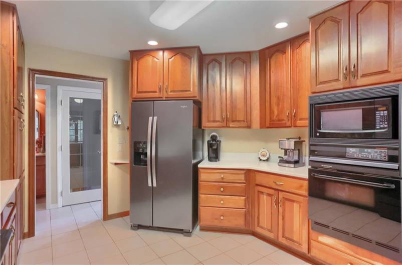 143 Hampshire Drive, Cranberry Township, PA 16066, 3 Bedrooms Bedrooms, 12 Rooms Rooms,3.1 BathroomsBathrooms,Residential,For Sale,Hampshire Drive,0,1706006