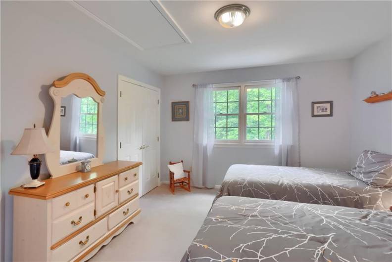143 Hampshire Drive, Cranberry Township, PA 16066, 3 Bedrooms Bedrooms, 12 Rooms Rooms,3.1 BathroomsBathrooms,Residential,For Sale,Hampshire Drive,0,1706006