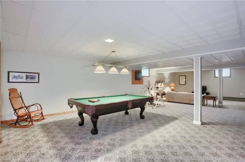 143 Hampshire Drive, Cranberry Township, PA 16066, 3 Bedrooms Bedrooms, 12 Rooms Rooms,3.1 BathroomsBathrooms,Residential,For Sale,Hampshire Drive,0,1706006