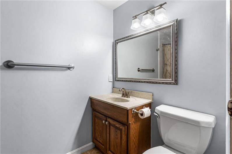 Hallway full Bath