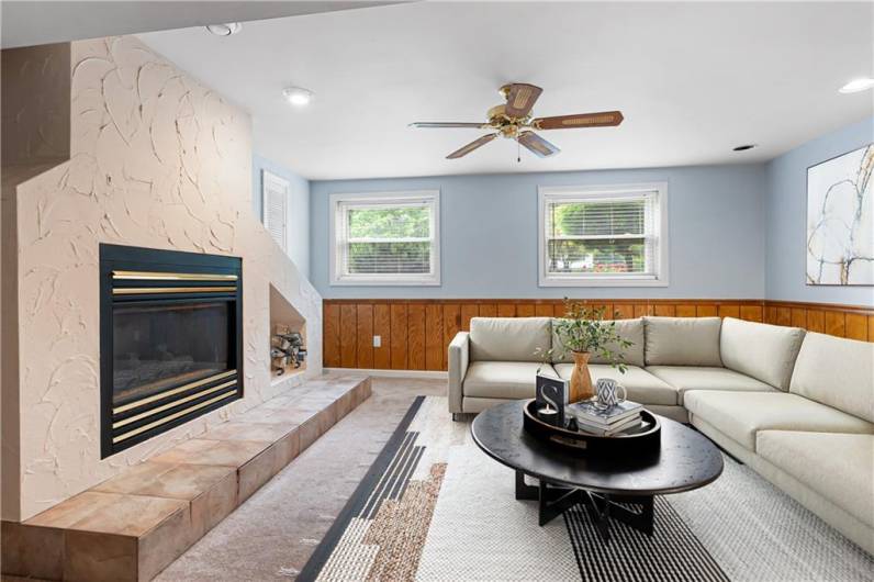 747 Thornwick Dr, Pittsburgh, PA 15243, 3 Bedrooms Bedrooms, 9 Rooms Rooms,3 BathroomsBathrooms,Residential,For Sale,Thornwick Dr,1706268