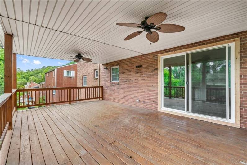 765 Brafferton Dr, Pittsburgh, PA 15228, 4 Bedrooms Bedrooms, 8 Rooms Rooms,2.1 BathroomsBathrooms,Residential,For Sale,Brafferton Dr,1706373