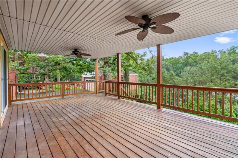765 Brafferton Dr, Pittsburgh, PA 15228, 4 Bedrooms Bedrooms, 8 Rooms Rooms,2.1 BathroomsBathrooms,Residential,For Sale,Brafferton Dr,1706373