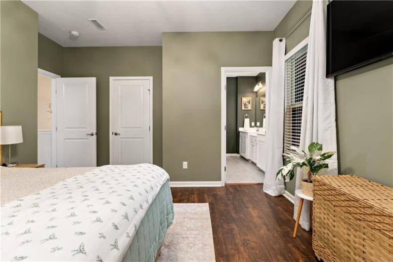 4002 Saint Andrews Ct, Jeannette, PA 15644, 3 Bedrooms Bedrooms, 8 Rooms Rooms,2.1 BathroomsBathrooms,Residential,For Sale,Saint Andrews Ct,0,1706390